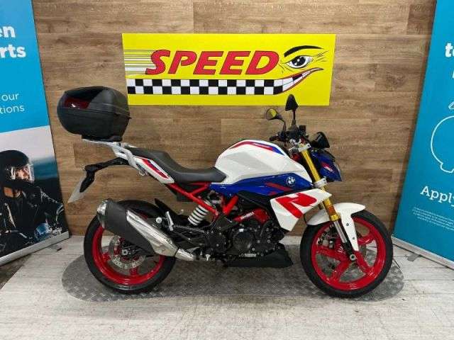 A 2022 BMW G 310 R G 310 R A 2022 BMW G 310 R G 310 R