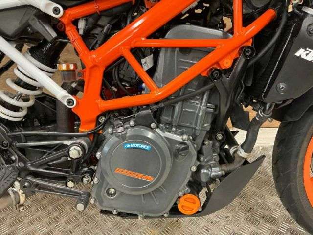 2020 KTM 390 DUKE 20 2020 KTM 390 DUKE 20