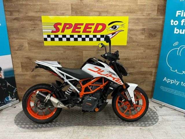 A 2020 KTM 390 DUKE 20 390 Duke 20 A 2020 KTM 390 DUKE 20 390 Duke 20