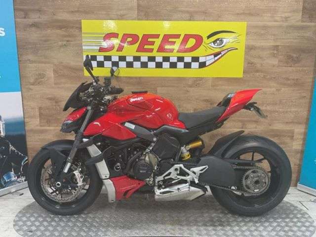 A 2020 DUCATI STREETFIGHTER V4 Streetfighter V4 A 2020 DUCATI STREETFIGHTER V4 Streetfighter V4