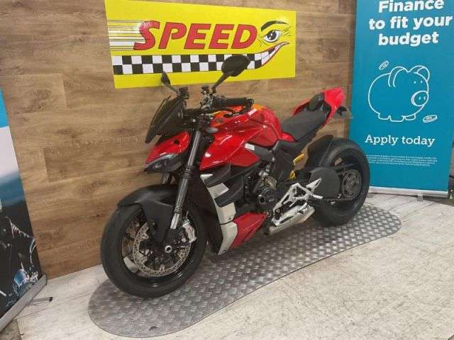 A 2020 DUCATI STREETFIGHTER V4 Streetfighter V4 A 2020 DUCATI STREETFIGHTER V4 Streetfighter V4