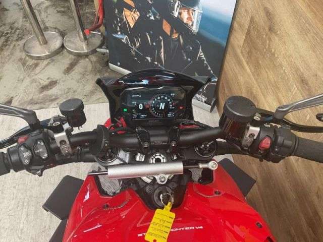 2020 DUCATI STREETFIGHTER V4 2020 DUCATI STREETFIGHTER V4
