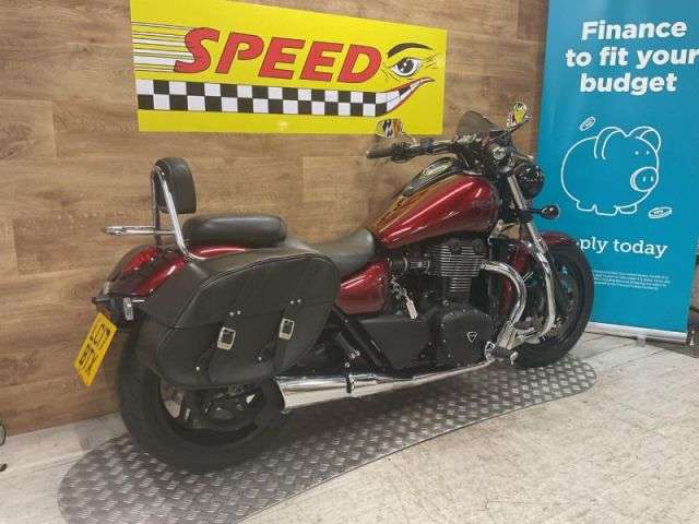 A 2017 TRIUMPH THUNDERBIRD STORM ABS Thunderbird Storm ABS A 2017 TRIUMPH THUNDERBIRD STORM ABS Thunderbird Storm ABS