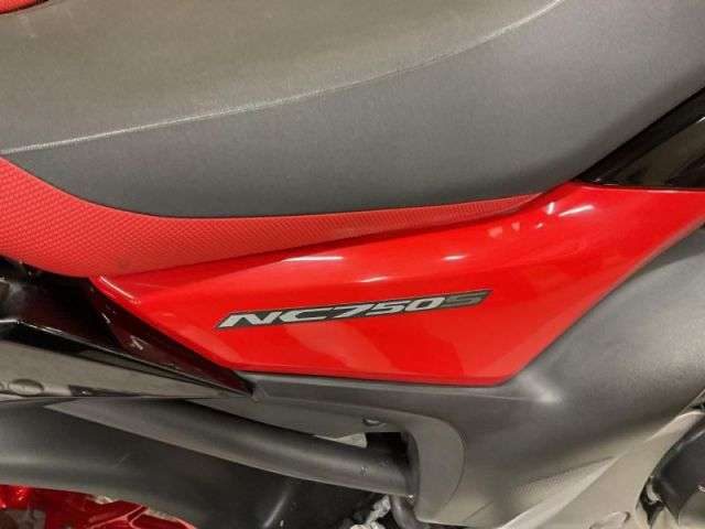 2017 HONDA NC 750 SA-H 2017 HONDA NC 750 SA-H