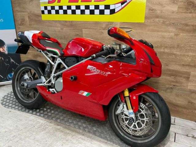 A 2004 DUCATI 999 S MONO 999 S Mono A 2004 DUCATI 999 S MONO 999 S Mono
