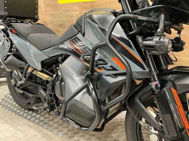 2021 KTM 890 ADVENTURE 21 2021 KTM 890 ADVENTURE 21