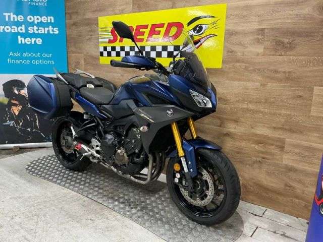 A 2018 YAMAHA TRACER 900 GT Tracer 900 GT A 2018 YAMAHA TRACER 900 GT Tracer 900 GT