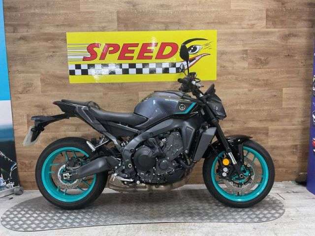 A 2025 YAMAHA MT-09 Y-AMT (MTN890-S) MT-09 Y-AMT (MTN890-S) A 2025 YAMAHA MT-09 Y-AMT (MTN890-S) MT-09 Y-AMT (MTN890-S)