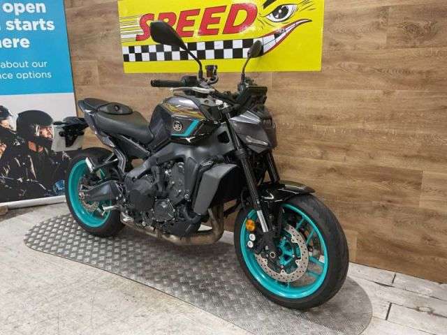A 2025 YAMAHA MT-09 Y-AMT (MTN890-S) MT-09 Y-AMT (MTN890-S) A 2025 YAMAHA MT-09 Y-AMT (MTN890-S) MT-09 Y-AMT (MTN890-S)