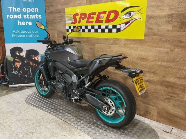 2025 YAMAHA MT-09 Y-AMT (MTN890-S) 2025 YAMAHA MT-09 Y-AMT (MTN890-S)