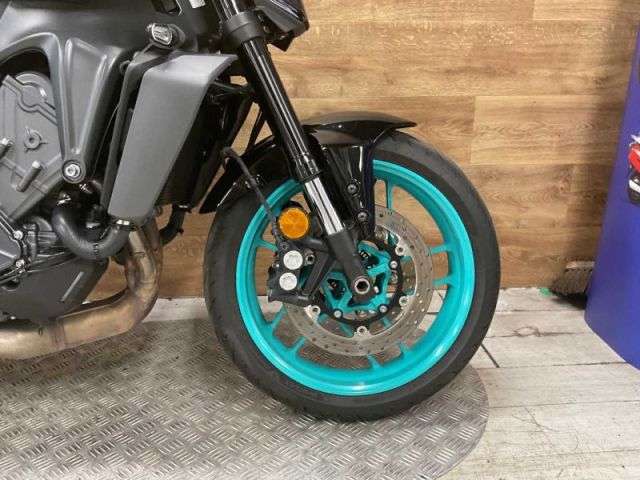 2025 YAMAHA MT-09 Y-AMT (MTN890-S) 2025 YAMAHA MT-09 Y-AMT (MTN890-S)