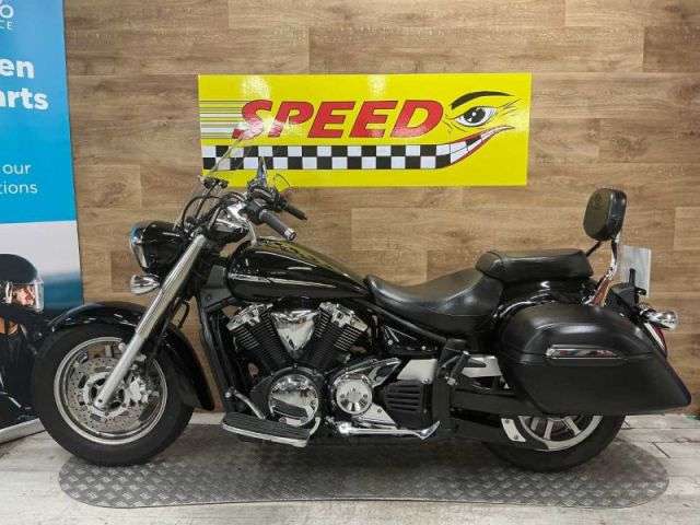 A 2013 YAMAHA XVS 1300 A MIDNIGHT STAR XVS 1300 A Midnight Star A 2013 YAMAHA XVS 1300 A MIDNIGHT STAR XVS 1300 A Midnight Star