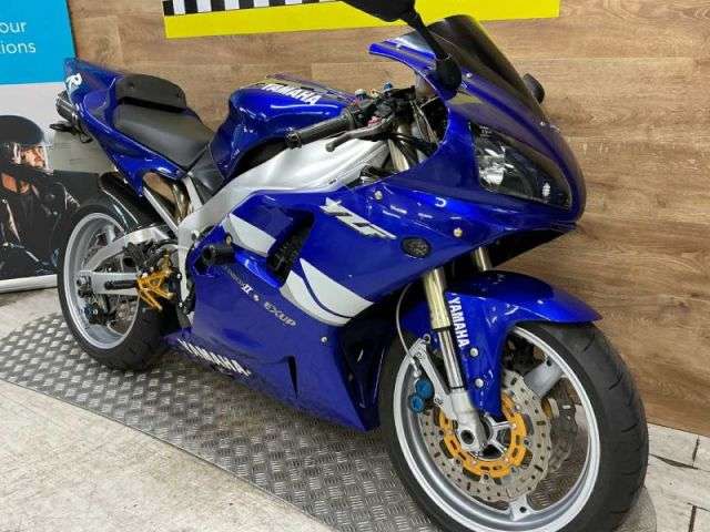 1998 YAMAHA YZF-R1 1998 YAMAHA YZF-R1