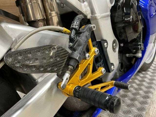 1998 YAMAHA YZF-R1 1998 YAMAHA YZF-R1