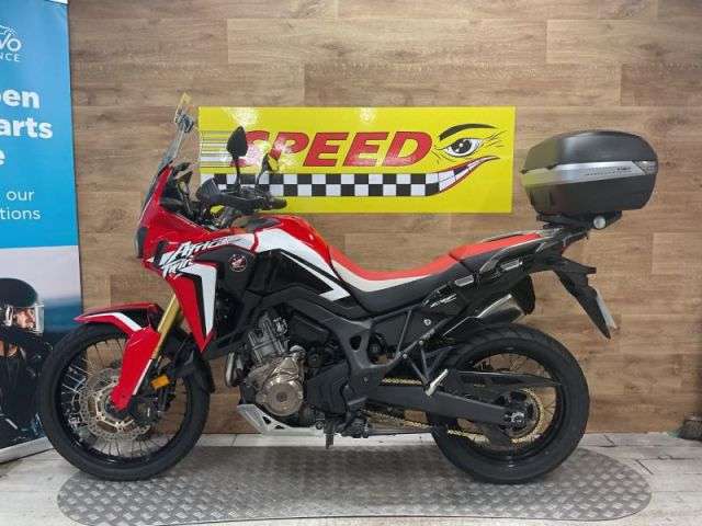 A 2017 HONDA CRF 1000 D-H CRF 1000 D-H A 2017 HONDA CRF 1000 D-H CRF 1000 D-H