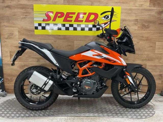 A 2024 KTM 390 ADVENTURE 24 390 Adventure 24 A 2024 KTM 390 ADVENTURE 24 390 Adventure 24