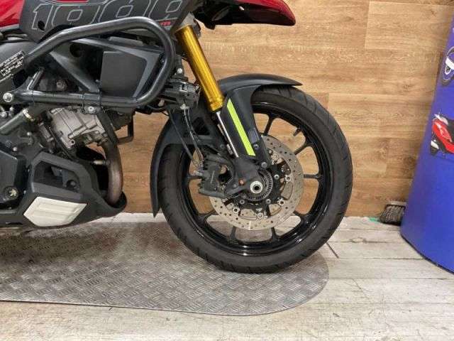 2016 SUZUKI DL 1000 AL4 2016 SUZUKI DL 1000 AL4