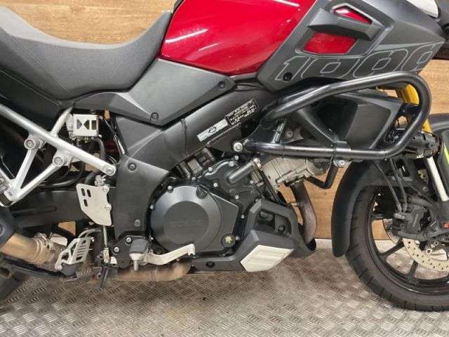 2016 SUZUKI DL 1000 AL4 2016 SUZUKI DL 1000 AL4