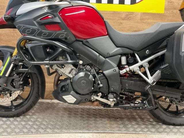 2016 SUZUKI DL 1000 AL4 2016 SUZUKI DL 1000 AL4