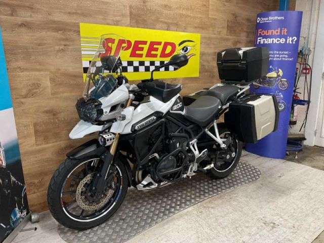 2016 TRIUMPH TIGER EXPLORER 1215 2016 TRIUMPH TIGER EXPLORER 1215
