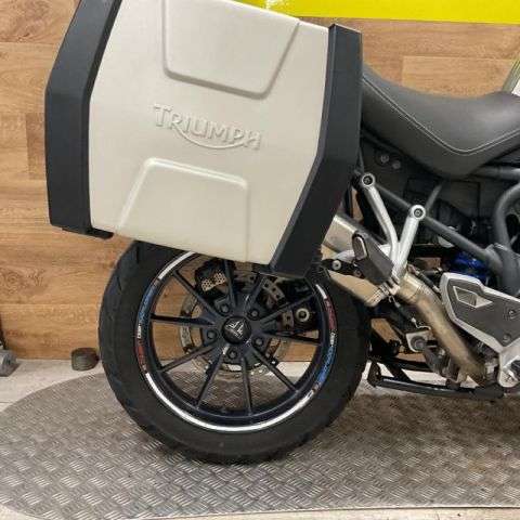 2016 TRIUMPH TIGER EXPLORER 1215 2016 TRIUMPH TIGER EXPLORER 1215