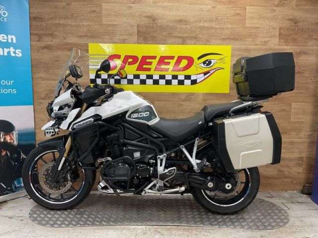A 2016 TRIUMPH TIGER EXPLORER 1215 Tiger Explorer 1215 A 2016 TRIUMPH TIGER EXPLORER 1215 Tiger Explorer 1215