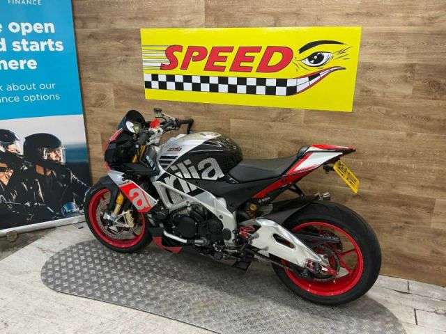 2015 APRILIA TUONO V4 1100 FACTORY 2015 APRILIA TUONO V4 1100 FACTORY