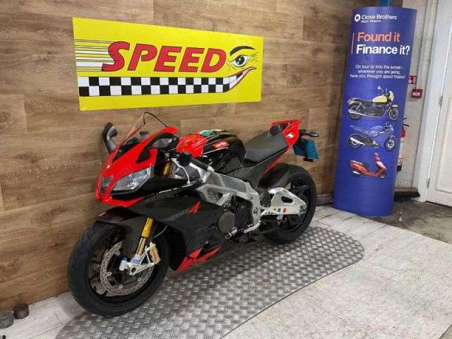 2010 APRILIA RSV 4 FACTORY 2010 APRILIA RSV 4 FACTORY
