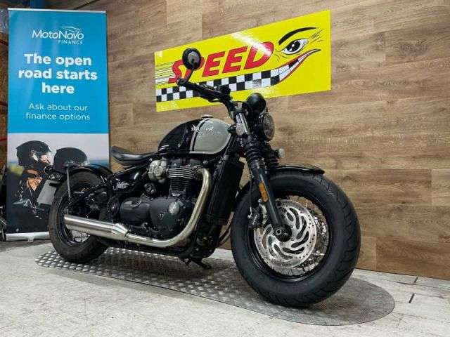 A 2023 TRIUMPH BONNEVILLE BOBBER Bonneville Bobber A 2023 TRIUMPH BONNEVILLE BOBBER Bonneville Bobber