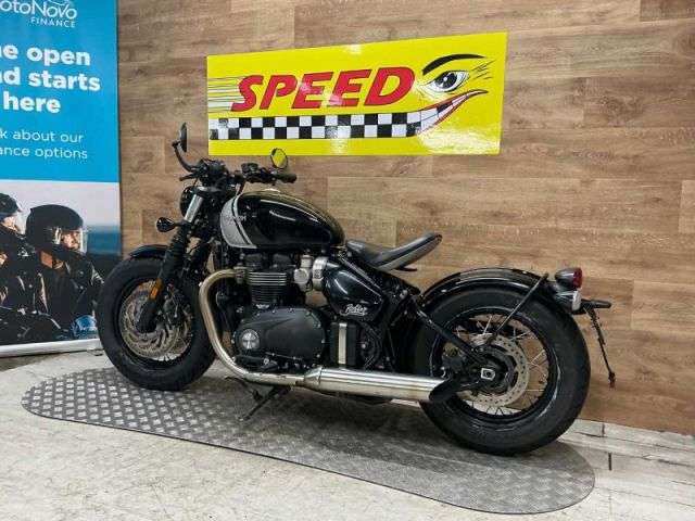 2023 TRIUMPH BONNEVILLE BOBBER 2023 TRIUMPH BONNEVILLE BOBBER