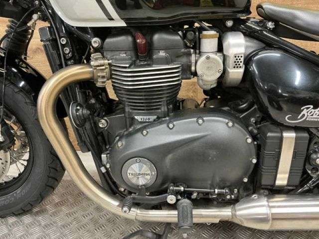2023 TRIUMPH BONNEVILLE BOBBER 2023 TRIUMPH BONNEVILLE BOBBER