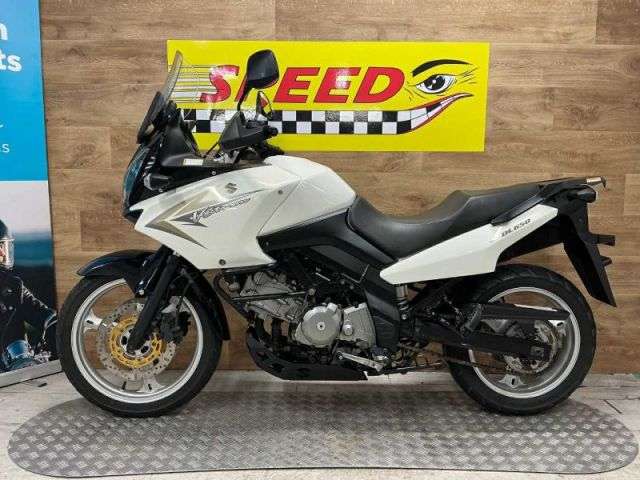 A 2010 SUZUKI DL 650 L0 DL 650 L0 A 2010 SUZUKI DL 650 L0 DL 650 L0