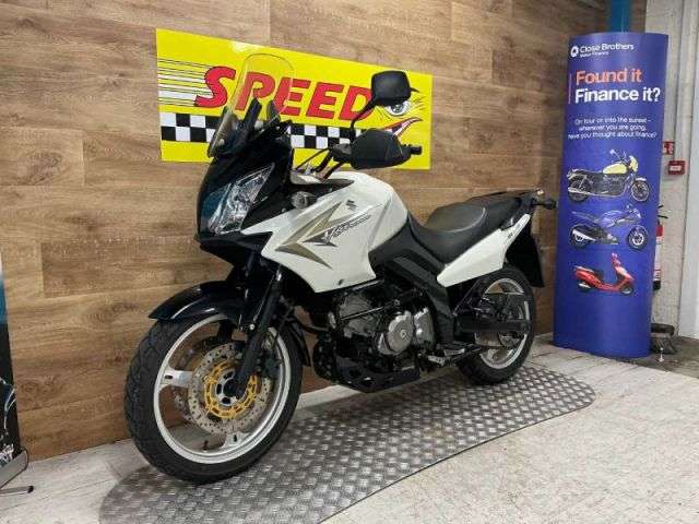 2010 SUZUKI DL 650 L0 2010 SUZUKI DL 650 L0
