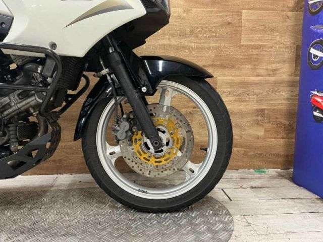 2010 SUZUKI DL 650 L0 2010 SUZUKI DL 650 L0
