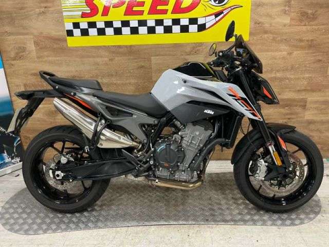 A 2024 KTM 790 DUKE L 23 790 Duke L 23 A 2024 KTM 790 DUKE L 23 790 Duke L 23