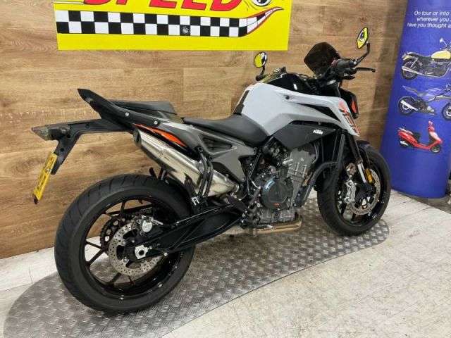 2024 KTM 790 DUKE L 23 2024 KTM 790 DUKE L 23