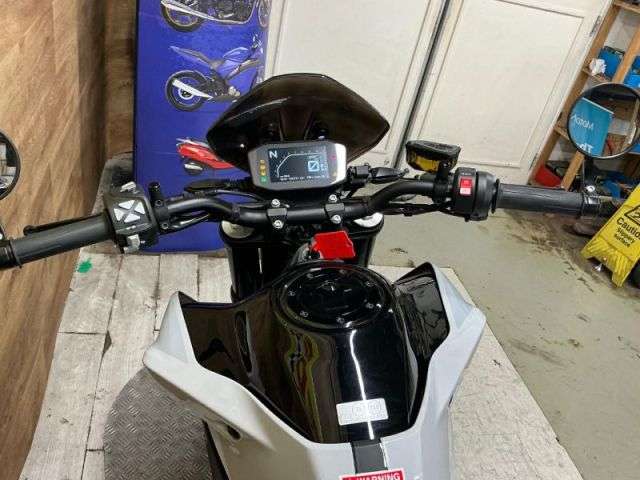 2024 KTM 790 DUKE L 23 2024 KTM 790 DUKE L 23