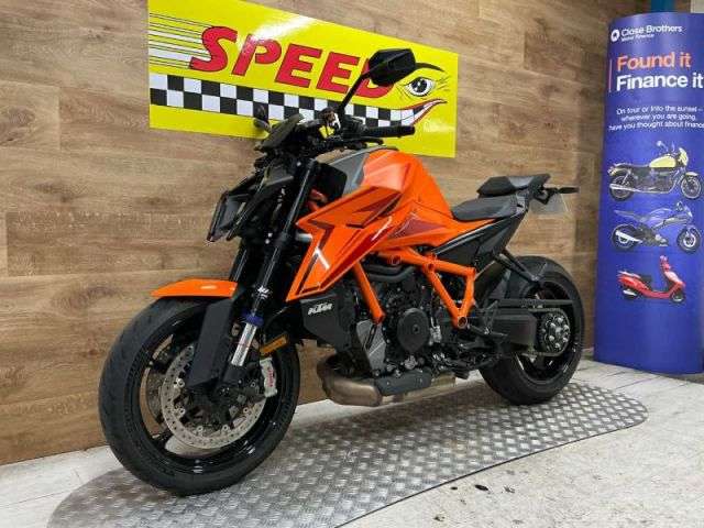 2024 KTM 1390 SUPERDUKE R EVO 24 2024 KTM 1390 SUPERDUKE R EVO 24