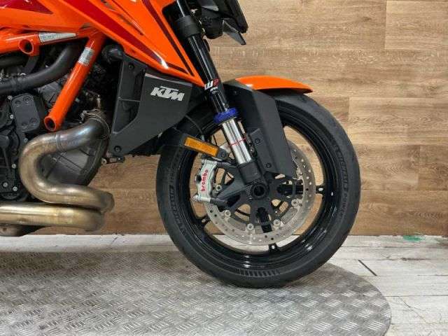 2024 KTM 1390 SUPERDUKE R EVO 24 2024 KTM 1390 SUPERDUKE R EVO 24