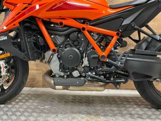2024 KTM 1390 SUPERDUKE R EVO 24 2024 KTM 1390 SUPERDUKE R EVO 24