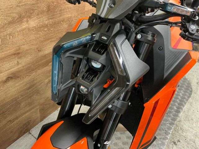 2024 KTM 1390 SUPERDUKE R EVO 24 2024 KTM 1390 SUPERDUKE R EVO 24