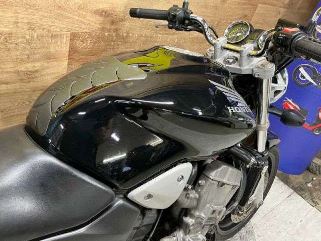 2004 HONDA CB900F-2 HORNET 2004 HONDA CB900F-2 HORNET