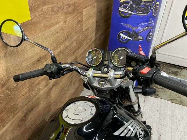 2004 HONDA CB900F-2 HORNET 2004 HONDA CB900F-2 HORNET