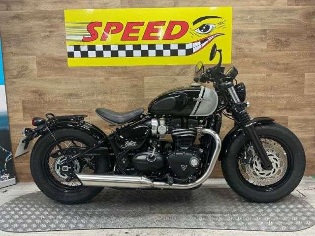 A 2023 TRIUMPH BONNEVILLE BOBBER Bonneville Bobber A 2023 TRIUMPH BONNEVILLE BOBBER Bonneville Bobber