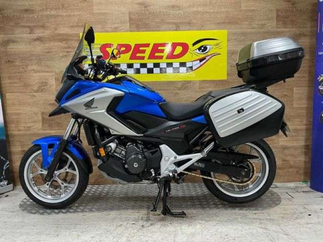 A 2018 HONDA NC 750 XA-J NC 750 XA-J A 2018 HONDA NC 750 XA-J NC 750 XA-J