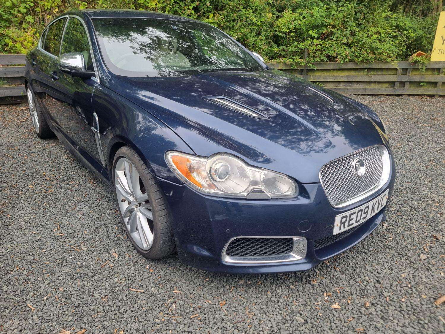 A 2009 JAGUAR XF 5.0 V8 XFR A 2009 JAGUAR XF 5.0 V8 XFR