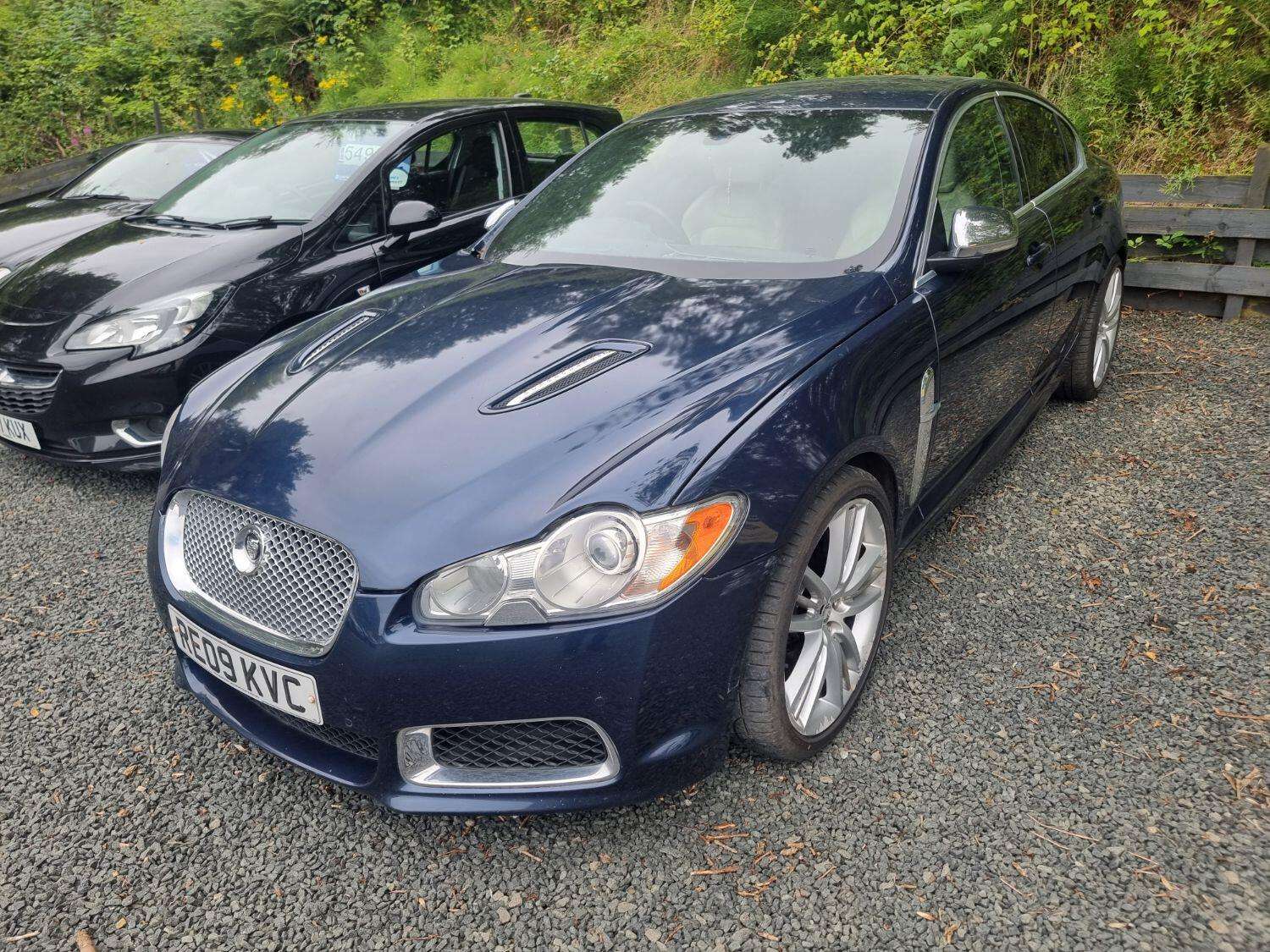 A 2009 JAGUAR XF 5.0 V8 XFR A 2009 JAGUAR XF 5.0 V8 XFR