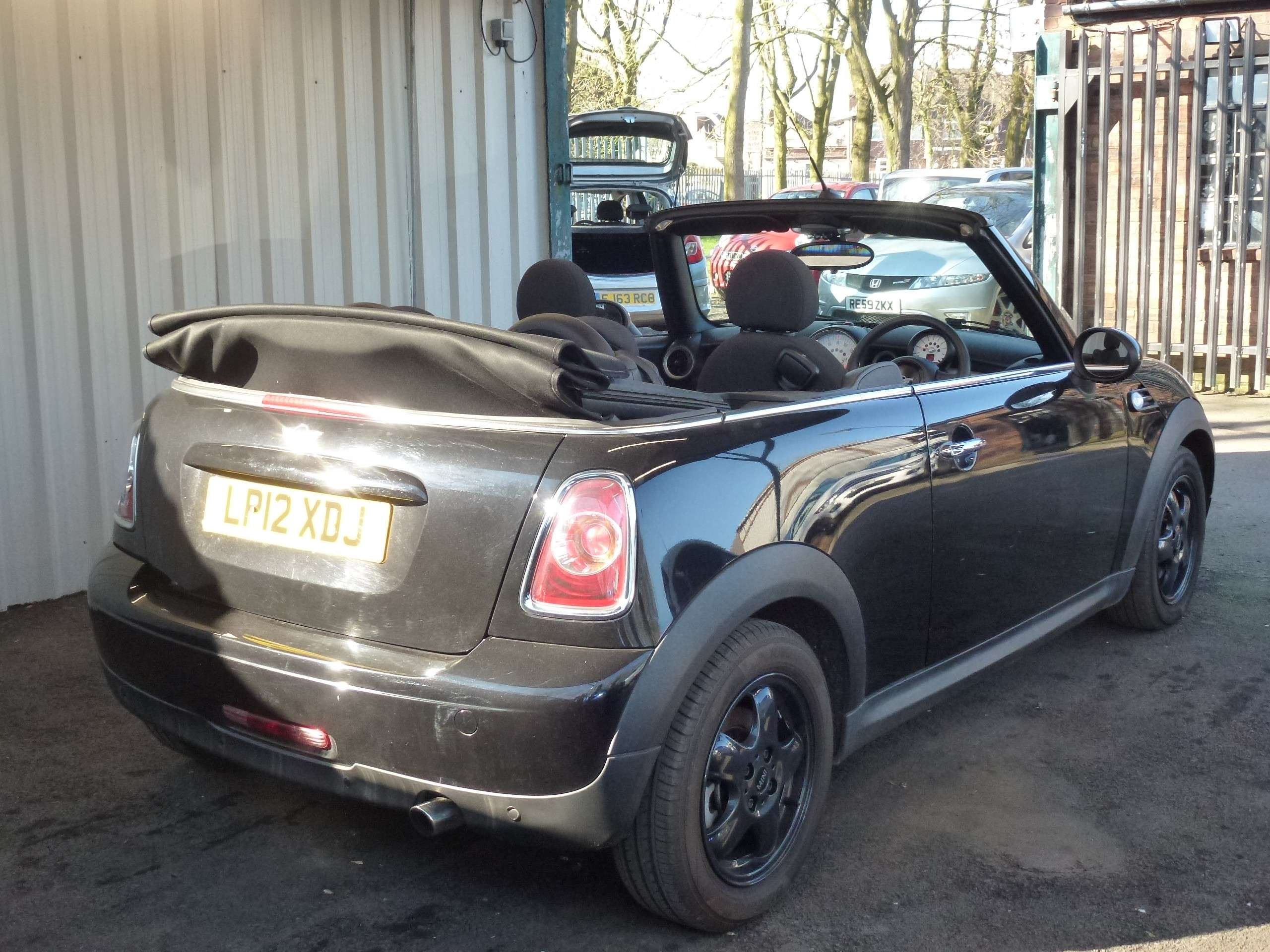 2012 MINI CONVERTIBLE 2012 MINI CONVERTIBLE