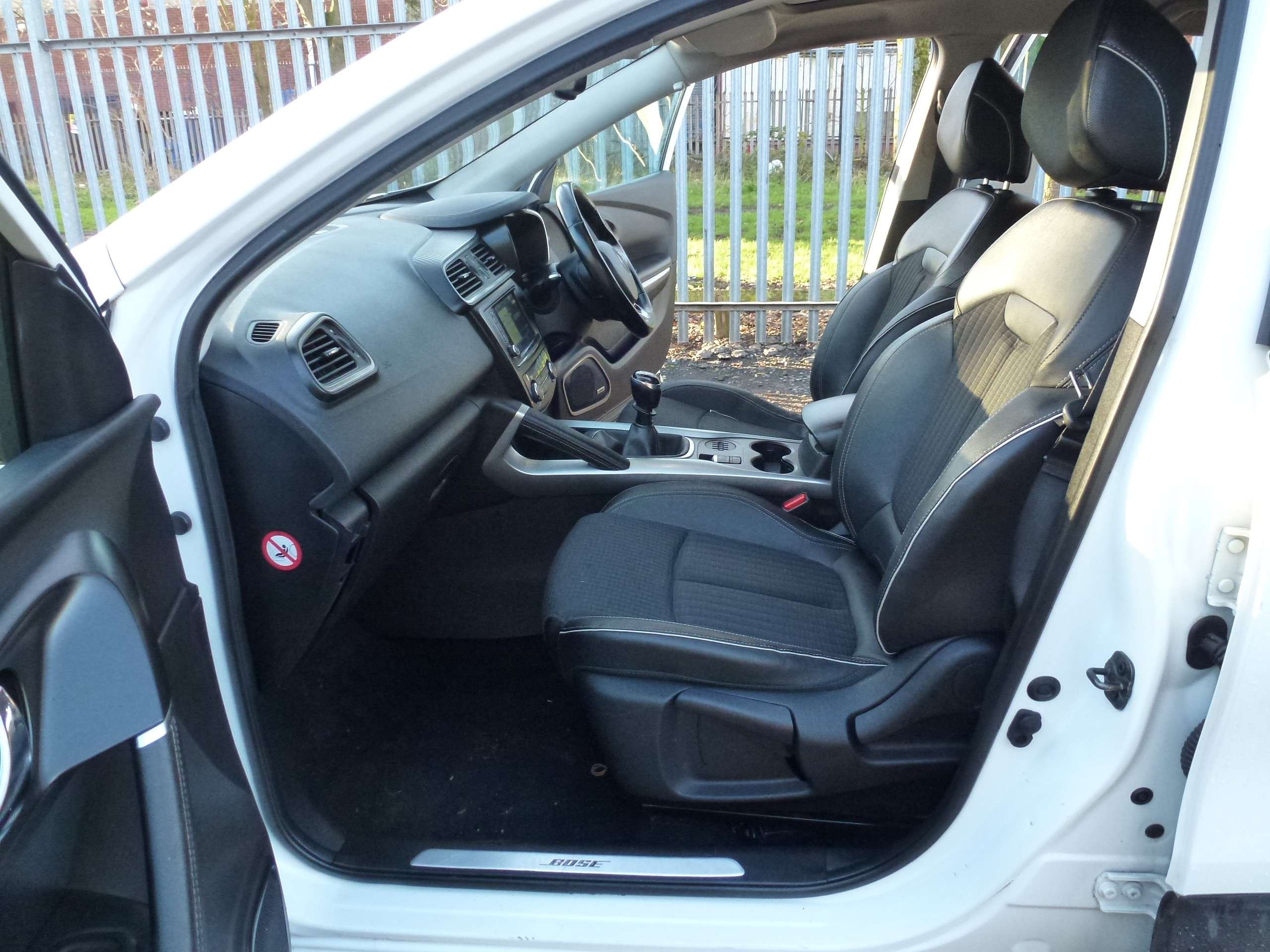 2015 RENAULT KADJAR 2015 RENAULT KADJAR