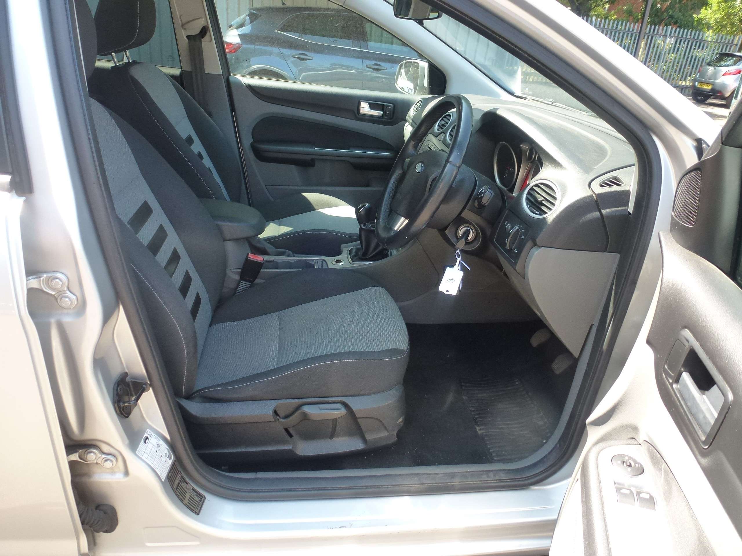 2011 FORD FOCUS 2011 FORD FOCUS